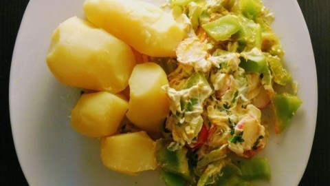 Kartoffeln mit Frischkäse-Joghurt-Gemüse-Dip