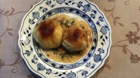 Pflaumenklöße mit brauner Butter & Zimtzucker