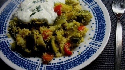 Rosenkohl-Gemüse-Pfanne mit Couscous