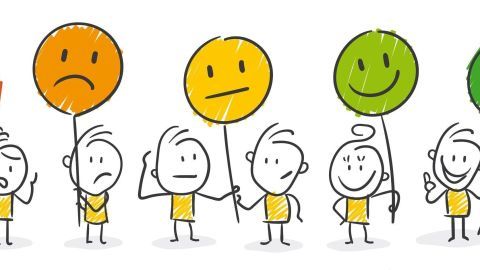 Gruppen von Figuren halten verschiedene emotionale Luftballons und zeigen damit ihre Gefühle in einer bunten Darstellung.
