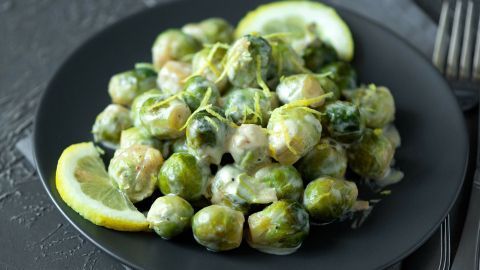 Überbackener Rosenkohl mit Karottengemüse