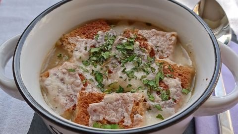 Französische Zwiebelsuppe - einfaches Rezept