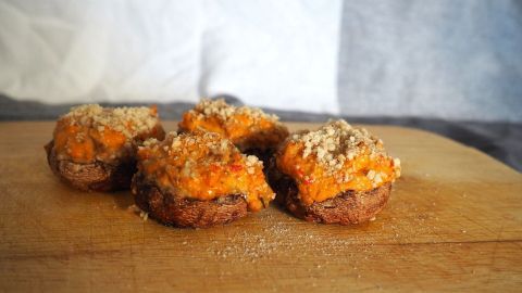 Gefüllte Champignons - Veganes Grillrezept