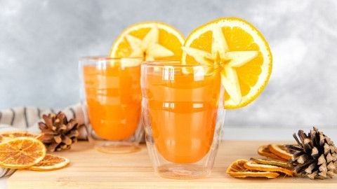 Hot Aperol mit Orangensaft