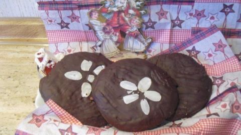 Lebkuchen mit Oblaten nach altem Rezept