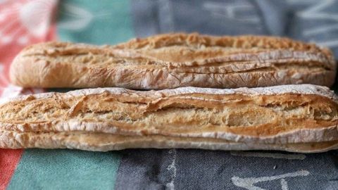 Dinkelbaguette-Rezept: Baguette selber backen