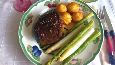 Zweierlei Spargel mit Rinderfilet