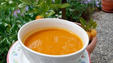 Kürbissuppe mit Calamondin-Orangen