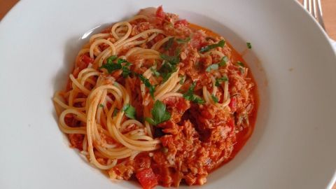 Spaghetti mit Thunfischsoße