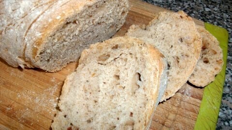 Brot mit Mandelmus selber backen