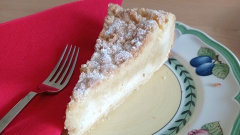 Streuselkuchen mit Puddingfüllung