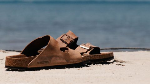 So reinigst du deine Birkenstock-Sandalen, wenn du sie im Sommer fast täglich trägst.