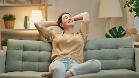 Mit 10 einfachen Gewohnheiten schaffst du mehr Ordnung im Haushalt und Alltag.