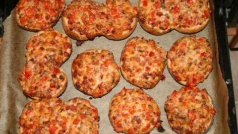 Fertige Pizzasemmeln