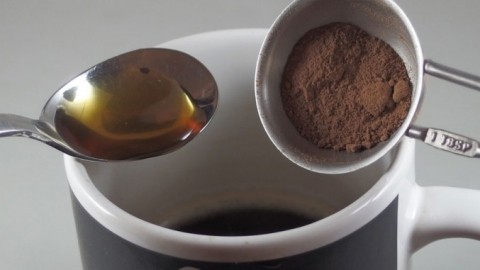 Kaffee mit Kakao und Honig