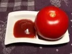 Ketchup/Tomatensoße gegen Grünstich im Haar
