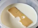 Käse (aus)angetrocknet? - Milch hilft!