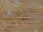 Kratzer aus Holz entfernen