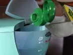 Kunststoffgeschmack in neuen Kaffeemaschinen bekämpfen