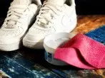 Putzstein bewirkt wahre Wunder bei Turnschuhen