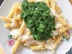Nudeln mit Kokos-Spinatsauce