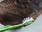 Zahnbürste zum Schuhe putzen