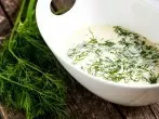Honig-Senf-Sauce mit Dill