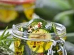Eingelegte Zucchini