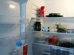 K&uuml;hl- und Gefrierschrank mit Essig und Wasser reinigen