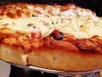 Pizza nach Art des Hauses