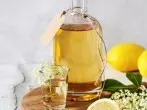 Holunderblütenschnaps