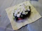 Gefüllte Blätterteigtaschen mit Hack-Spinat-Feta