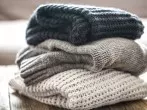 Kratzender Wollpullover