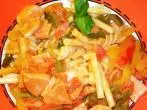 Fleischwursttopf mit Paprika aus der Mikrowelle