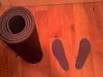 Alte Isomatte als Schuheinlegesohlenersatz