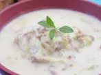 Lauchsuppe mit Hackfleisch und Käse