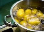 Würzige Pellkartoffeln mit Kümmel