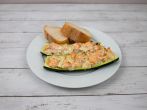 <strong>Zucchini</strong> mit Lachs gef&uuml;llt aus dem Ofen