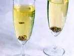 Spaß im Sektglas - tanzende Rosinen