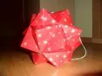 Sterne basteln mit günstigem & schönem Papier: mit Geschenkpapier