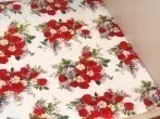 Küchenschränke mit Geschenkpapier auslegen