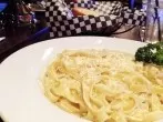 Spaghetti oder Linguine mit Gorgonzola-Sahnesauce