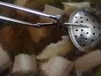 Suppe versalzen - Tee-Ei mit Reis hilft