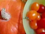 Spaghetti mit zwei Soßen: Kürbis- und Tomatensoße