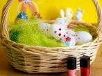 Ostereier mit Nagellack anmalen