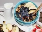 Apfel-Rohkost-Müsli mit kernigen Haferflocken