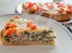 Farinata - gebackener salziger Boden aus Kichererbsen