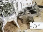Glitterkonfetti mit einem Kleberoller entfernen