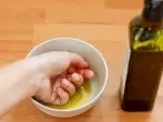 Rissige Hände und Finger