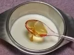 Ellenbogenbad aus Milch und Honig